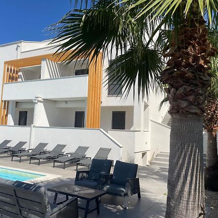 Villa Aquamarine Apartments 노바야 외부 사진