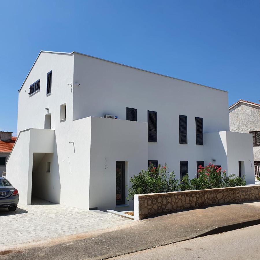 Villa Aquamarine Apartments 노바야 외부 사진