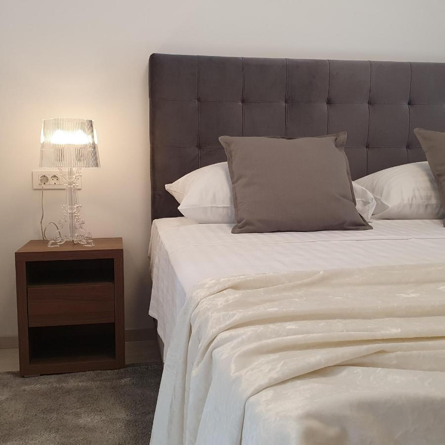 Villa Aquamarine Apartments 노바야 외부 사진