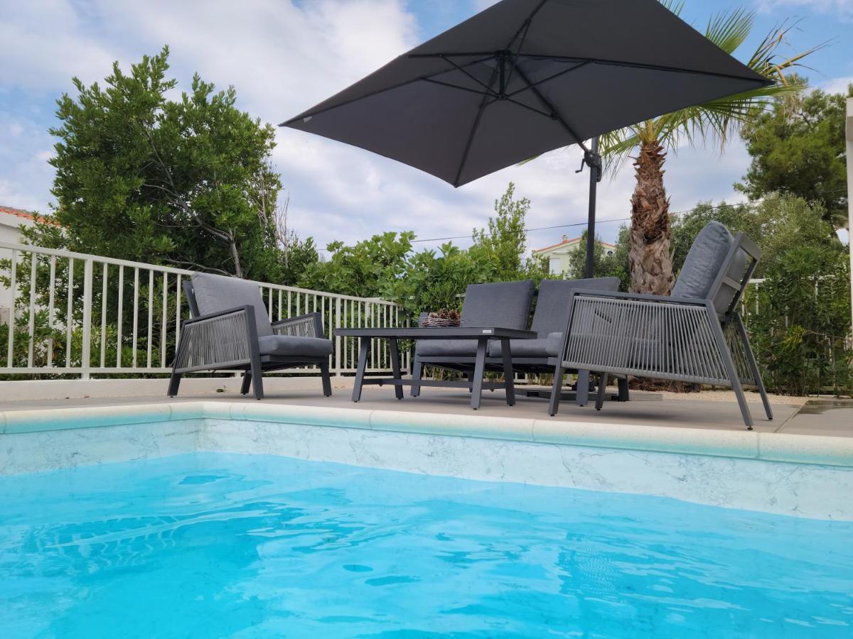 Villa Aquamarine Apartments 노바야 외부 사진