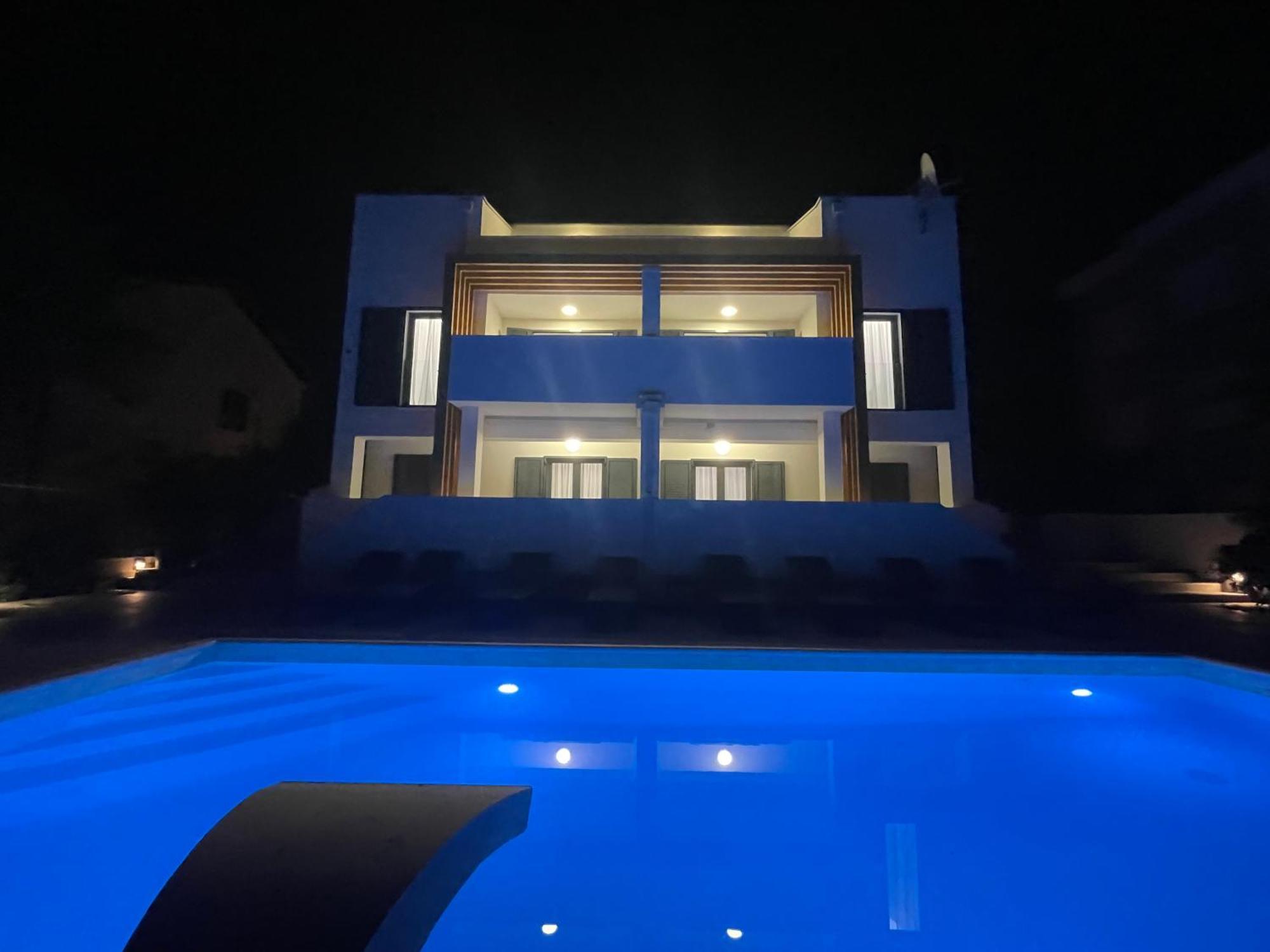 Villa Aquamarine Apartments 노바야 외부 사진