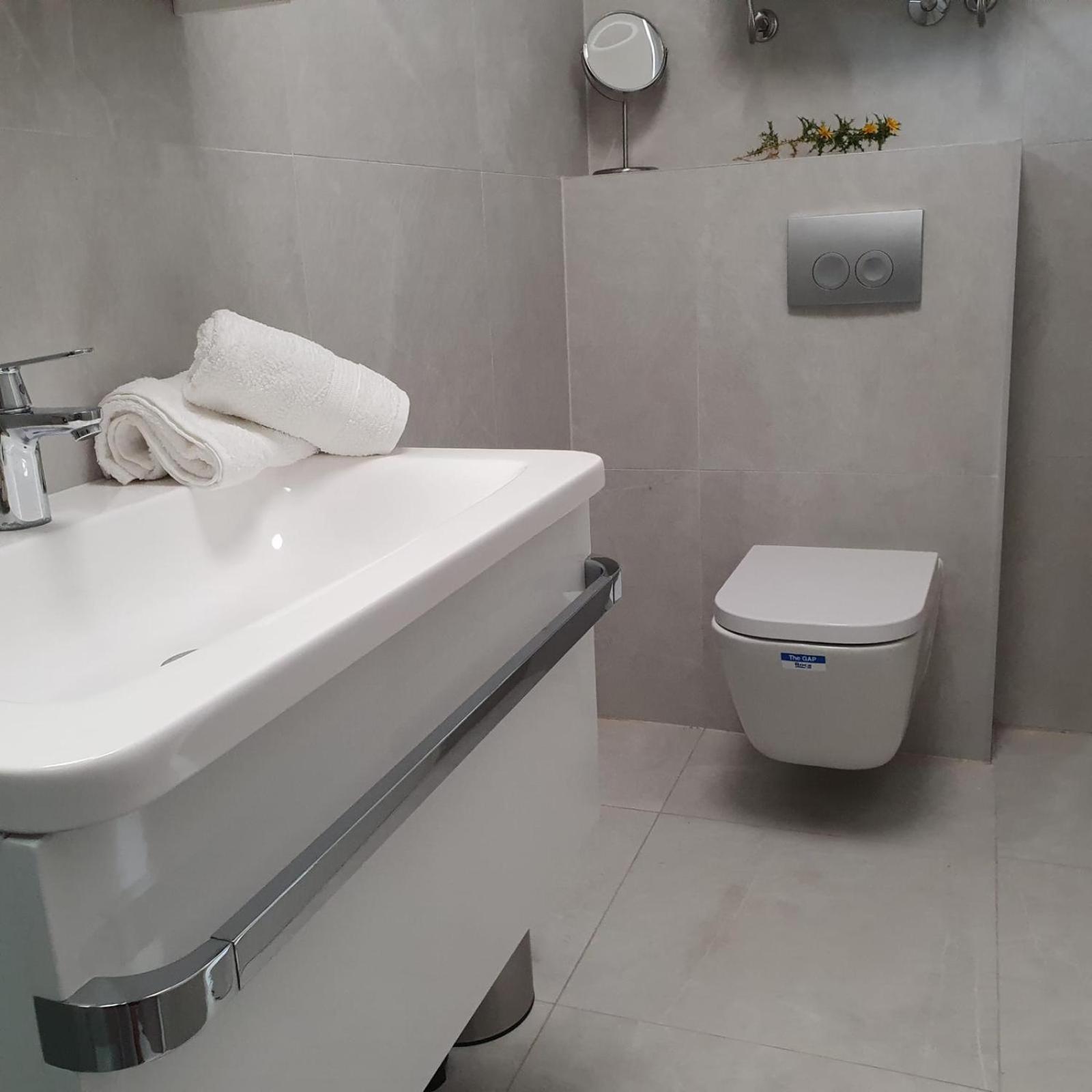 Villa Aquamarine Apartments 노바야 외부 사진